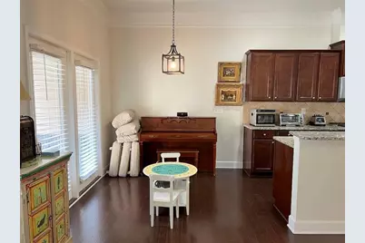 5527 Parkerton Lane, Sandy Springs, GA 30342 - Photo 11