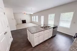 821 Walnut Woods Dr, Braselton, GA 30517 - Photo 13