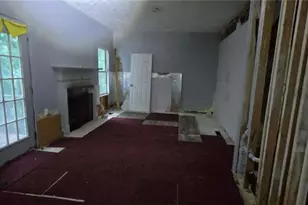 2009 Sandlake Dr SW, Atlanta, GA 30331 - Photo 15