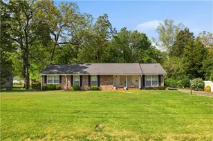 218 Jule Peek Ave, Cedartown, GA 30125 - Photo 1