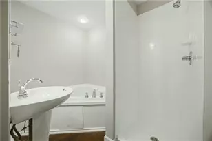 260 Barrington Dr E, Roswell, GA 30076 - Photo 7