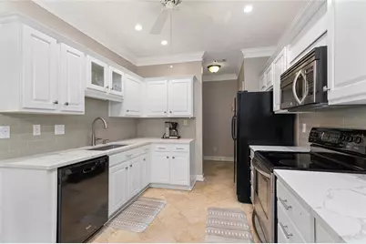 28317 Plantation Drive NE, Atlanta, GA 30324 - Photo 11