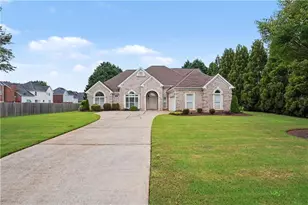 1086 Rowanshyre Cir, McDonough, GA 30253 - Photo 3