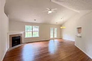 305 Cobb Ct, Hampton, GA 30228 - Photo 3