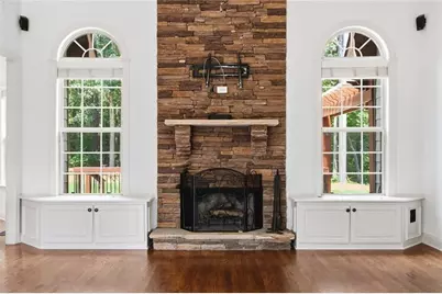 5827 Cliff Valley Way, Flowery Branch, GA 30542 - Photo 7