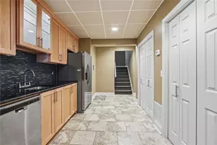 5827 Cliff Valley Way, Flowery Branch, GA 30542 - Photo 35