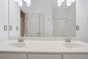 5827 Cliff Valley Way, Flowery Branch, GA 30542 - Photo 25
