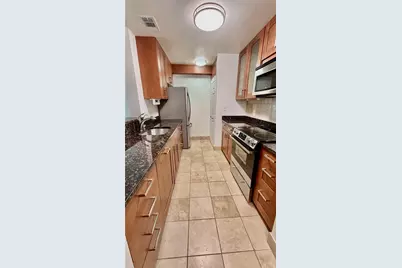 1075 Peachtree Walk NE #A206, Atlanta, GA 30309 - Photo 7