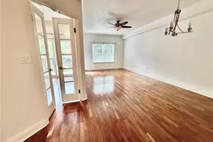 1075 Peachtree Walk NE, Atlanta, GA 30309 - Photo 9