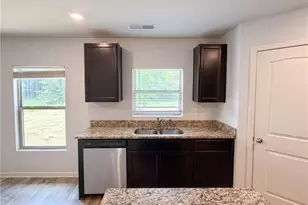 1300 Mills Cove Dr, Covington, GA 30016 - Photo 7