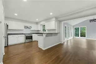 1122 Club Trace NE, Atlanta, GA 30319 - Photo 11