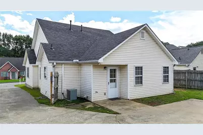 69 Pointe North Drive, Cartersville, GA 30120 - Photo 3