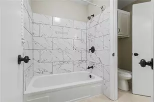 2538 Burton Cir, Morrow, GA 30260 - Photo 19
