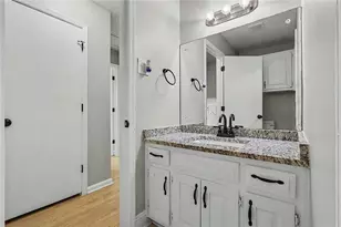 2538 Burton Cir, Morrow, GA 30260 - Photo 13
