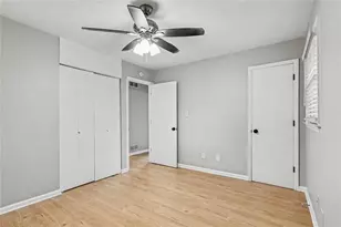 2538 Burton Cir, Morrow, GA 30260 - Photo 13