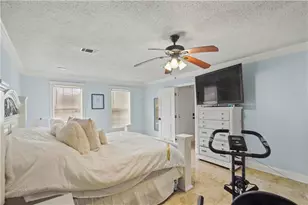 135 Creekview Dr, Newnan, GA 30263 - Photo 5