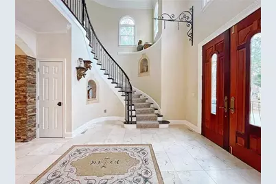 6709 Wooded Cove Court, Flowery Branch, GA 30542 - Photo 11