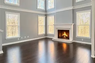240 Creekside Park Dr, Alpharetta, GA 30022 - Photo 5