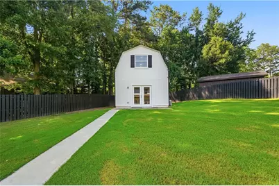 880 The Circle, Lawrenceville, GA 30043 - Photo 23