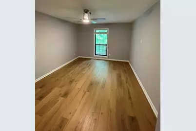 2697 Vinings Central Drive SE, Atlanta, GA 30339 - Photo 9