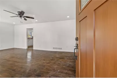 212 Christopher Drive, Gainesville, GA 30501 - Photo 5