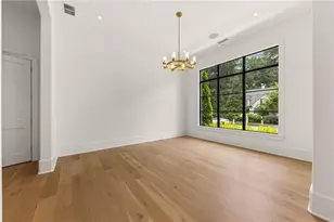 4550 Jolyn Pl, Sandy Springs, GA 30342 - Photo 7