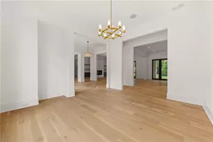 4550 Jolyn Pl, Sandy Springs, GA 30342 - Photo 23