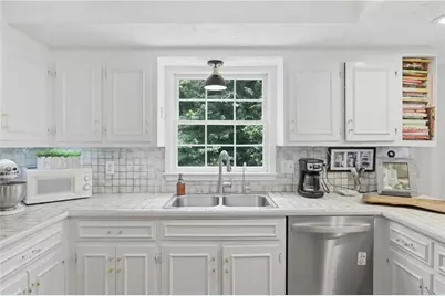 2059 Mountain Creek Drive, Stone Mountain, GA 30087 - Photo 11