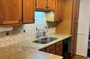 2705 Kenwood Ct, Duluth, GA 30096 - Photo 9