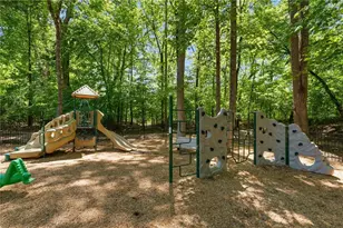 802 Lakeglen Dr, Suwanee, GA 30024 - Photo 61