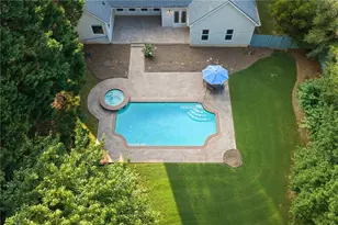 802 Lakeglen Dr, Suwanee, GA 30024 - Photo 43