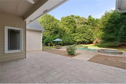 802 Lakeglen Drive, Suwanee, GA 30024 - Photo 39