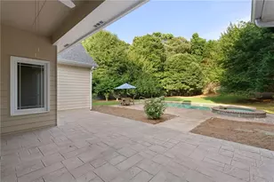 802 Lakeglen Dr, Suwanee, GA 30024 - Photo 39