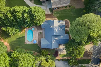 802 Lakeglen Drive, Suwanee, GA 30024 - Photo 3