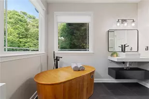 802 Lakeglen Dr, Suwanee, GA 30024 - Photo 29