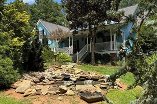 1555 Maple Ridge Dr, Loganville, GA 30052 - Photo 3