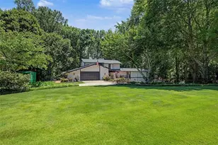 3595 Canon Creek Dr, Cumming, GA 30041 - Photo 3