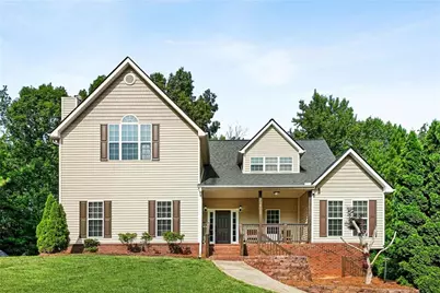 176 Oak Leaf Drive, Carrollton, GA 30116 - Photo 1