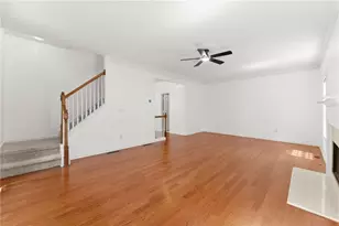 446 Sandtrap Ln, Buford, GA 30518 - Photo 21