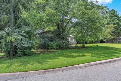 233 Foothill Drive, Woodstock, GA 30188 - Photo 3