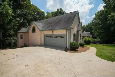 8183 Seven Oaks Drive, Jonesboro, GA 30236 - Photo 3