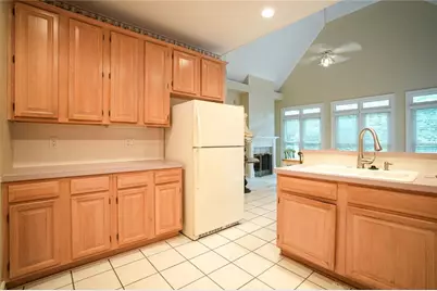 8183 Seven Oaks Drive, Jonesboro, GA 30236 - Photo 15