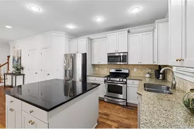 1634 Gilstrap Lane NW, Atlanta, GA 30318 - Photo 17