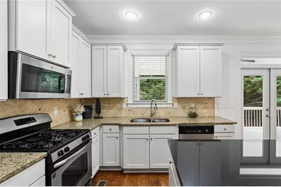 1634 Gilstrap Lane NW, Atlanta, GA 30318 - Photo 19