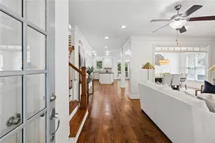 1634 Gilstrap Ln NW, Atlanta, GA 30318 - Photo 5