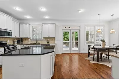 1634 Gilstrap Lane NW, Atlanta, GA 30318 - Photo 15
