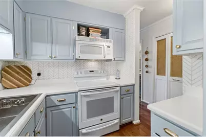 4545 Wieuca Road NE #20, Atlanta, GA 30342 - Photo 15