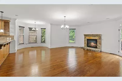 2452 Walkers Glen Lane, Buford, GA 30519 - Photo 15