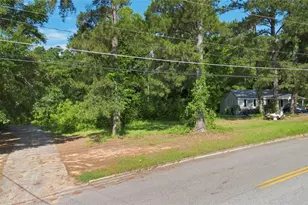 2420 Grandview Dr NE, Milledgeville, GA 31061 - Photo 1