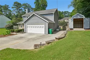 527 Paden Dr, Lawrenceville, GA 30044 - Photo 9